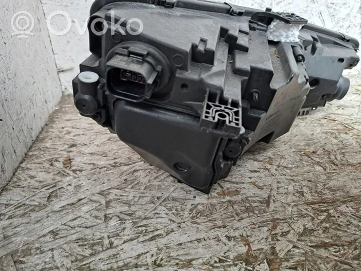 Audi A4 S4 B9 8W Lampa przednia 8W0941033D