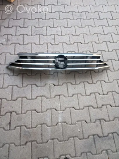 Volkswagen PASSAT B8 Maskownica / Grill / Atrapa górna chłodnicy 3G0853653K