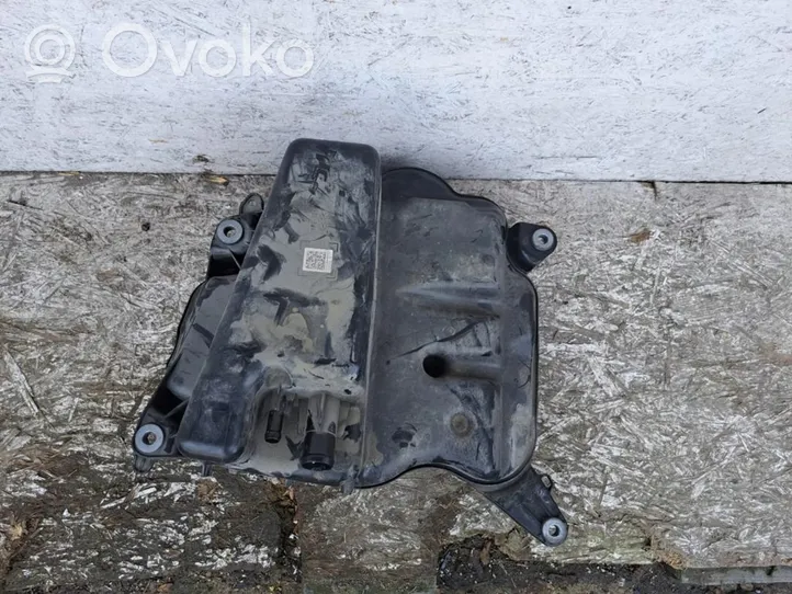 Audi A6 S6 C8 4K AdBlue skysčio bakelis 4K0131878J