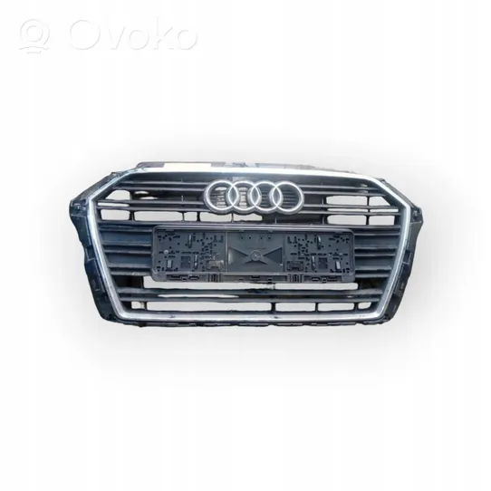 Audi A3 S3 8V Grotelės viršutinės 8V3853651AA