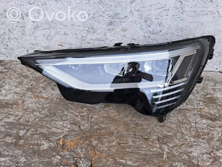 Audi e-tron Lampa przednia 4KE941039