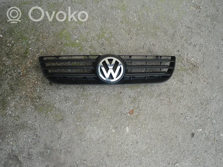 Volkswagen Polo IV 9N3 Maskownica / Grill / Atrapa górna chłodnicy 