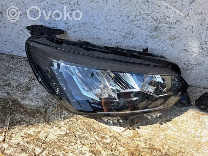 Peugeot 208 Juego de faro delantero/faro principal 73313327