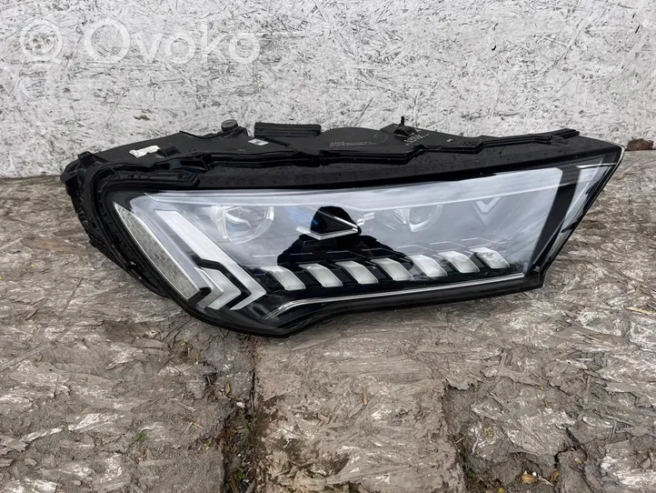 Audi Q7 4M Lampa przednia 4M0.941.086.C