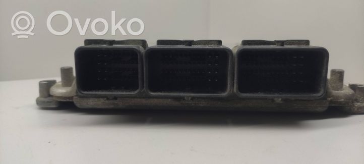 Renault Scenic RX Engine control unit/module 0281010189