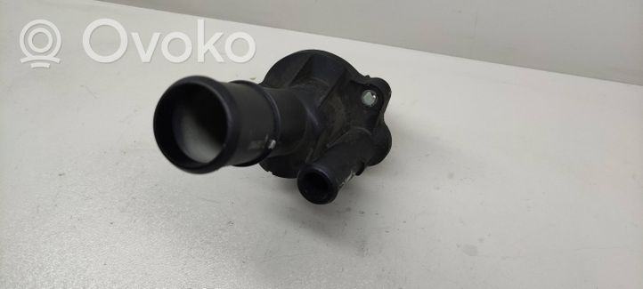 Ford Mondeo Mk III Thermostat/thermostat housing 5603485