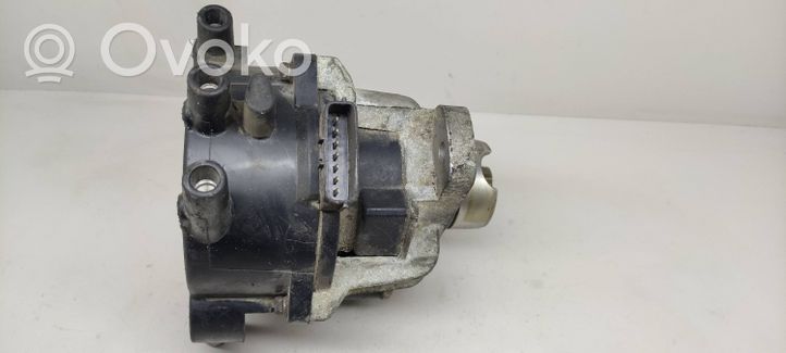 Chrysler Sebring (ST-22 - JR) Spark distributor T0T58171