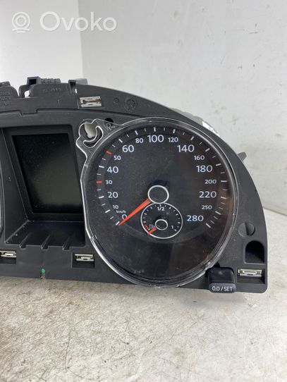 Volkswagen PASSAT CC Tachimetro (quadro strumenti) 3C8920870