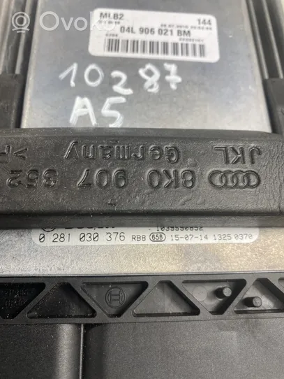 Audi A5 Motorsteuergerät/-modul 04L906021BM