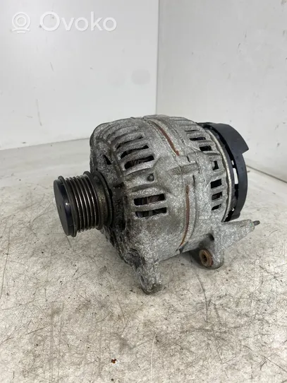 Volkswagen Touran II Generatore/alternatore 06F903023F