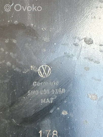 Volkswagen Tiguan Laikiklis radiatorių panelės (televizoriaus) 5N0806929A