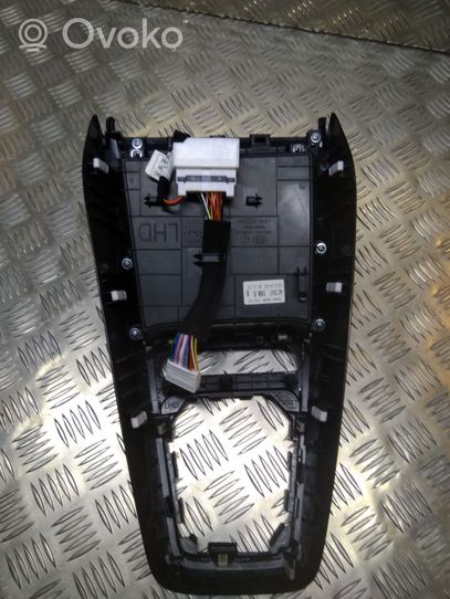 KIA Rio Glove box central console 84635H8000