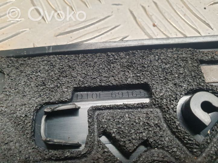 Mazda CX-3 Rivestimento della portiera anteriore (modanatura) D10E69165