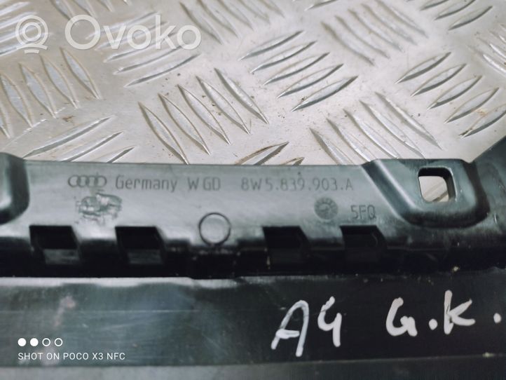 Audi A4 S4 B9 Listwa / Uszczelka szyby drzwi tylnych 8W5839903A