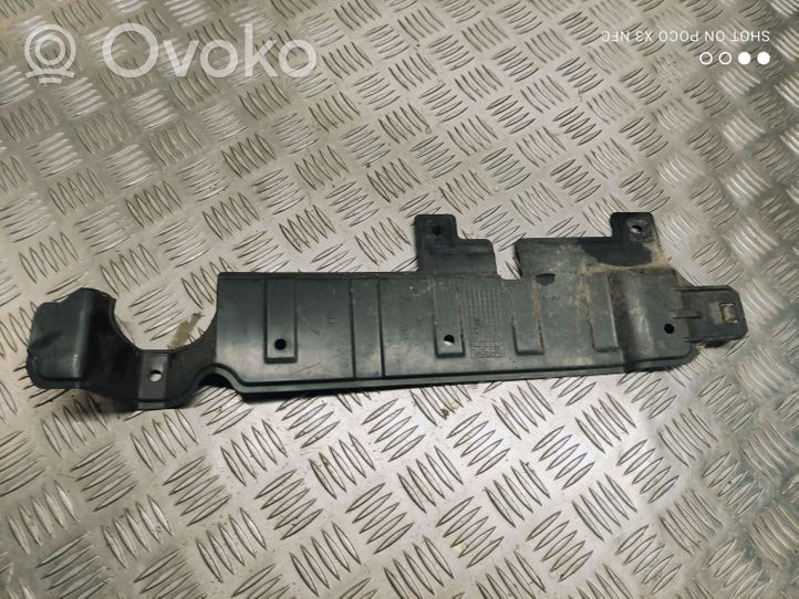 Suzuki Swift Välijäähdyttimen ilmakanavan ohjain 7243768L0