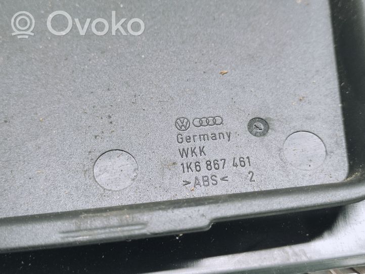 Volkswagen Golf VI Inne elementy wykończenia bagażnika 1K6867461