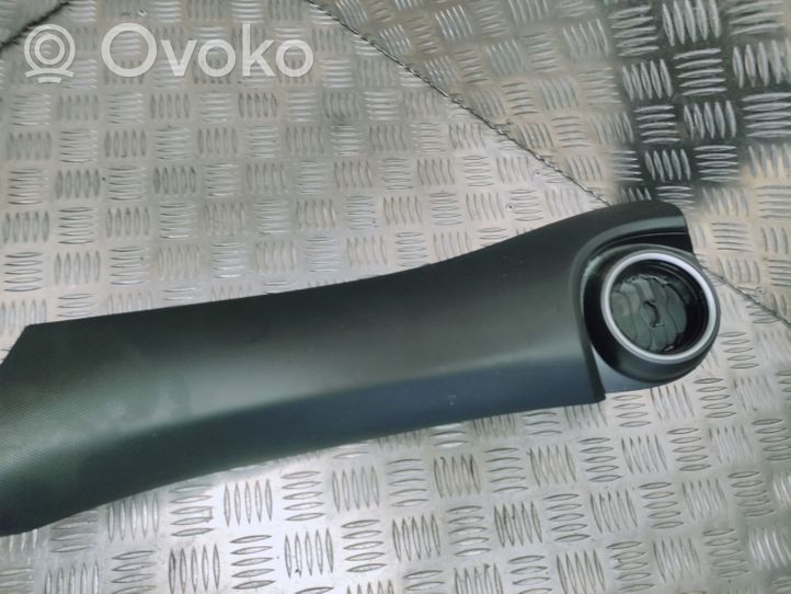 Hyundai Kona I Rivestimento del pannello 84760J9010