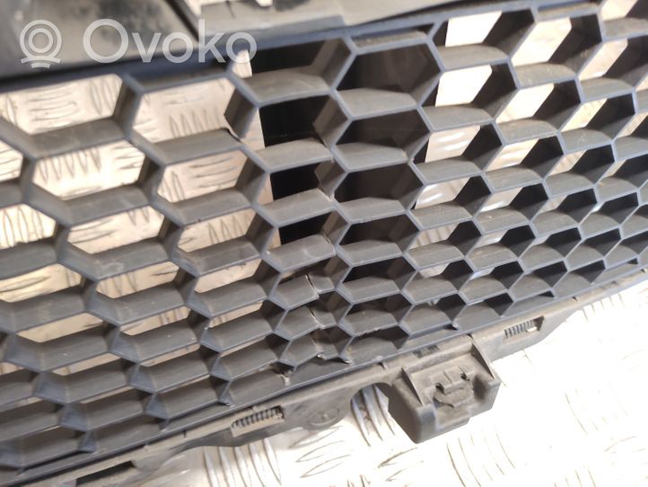 Dacia Sandero Grille inférieure de pare-chocs avant 628170360R