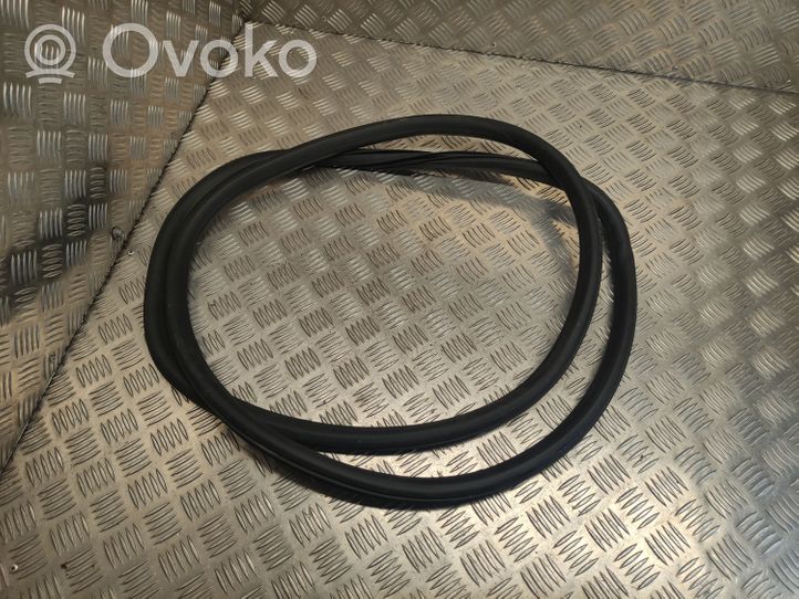 Opel Mokka Rear door rubber seal (on body) 