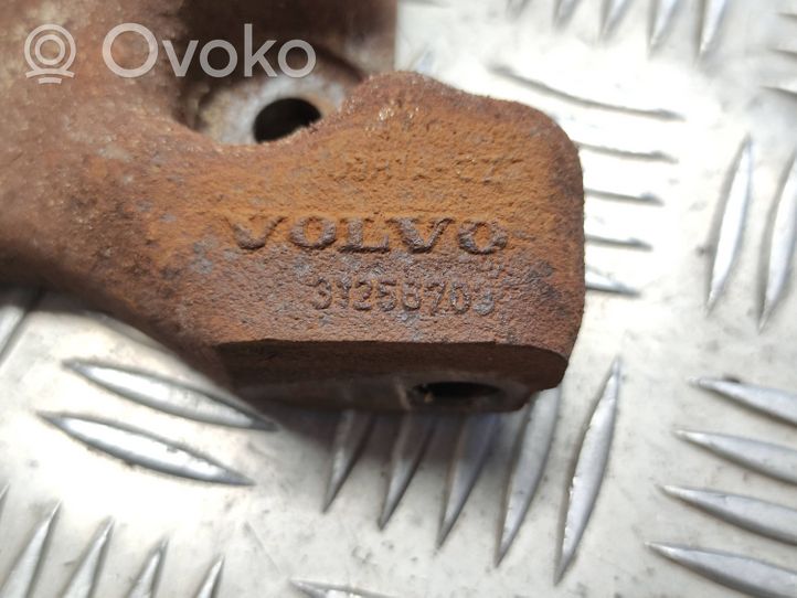 Volvo V40 Vetoakselin tukilaakerin kiinnike 31258703