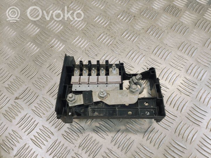 Opel Zafira C Module de fusibles 13368492