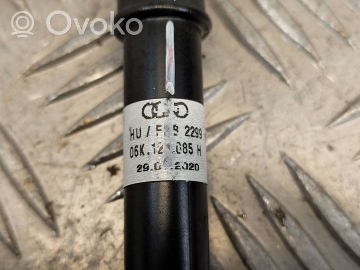 Volkswagen Polo VI AW Tuyau de liquide de refroidissement moteur 06K121085H