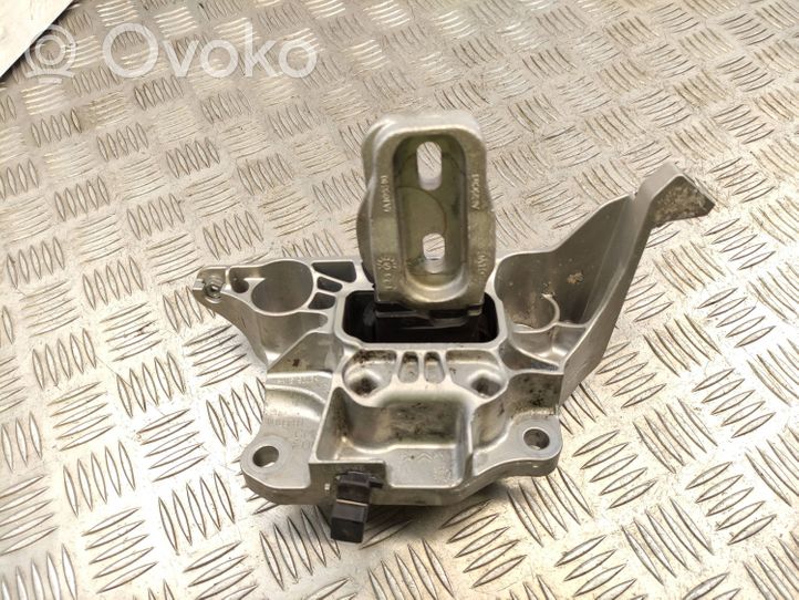 Citroen C4 III e-C4 Supporto di montaggio del motore 9824312980