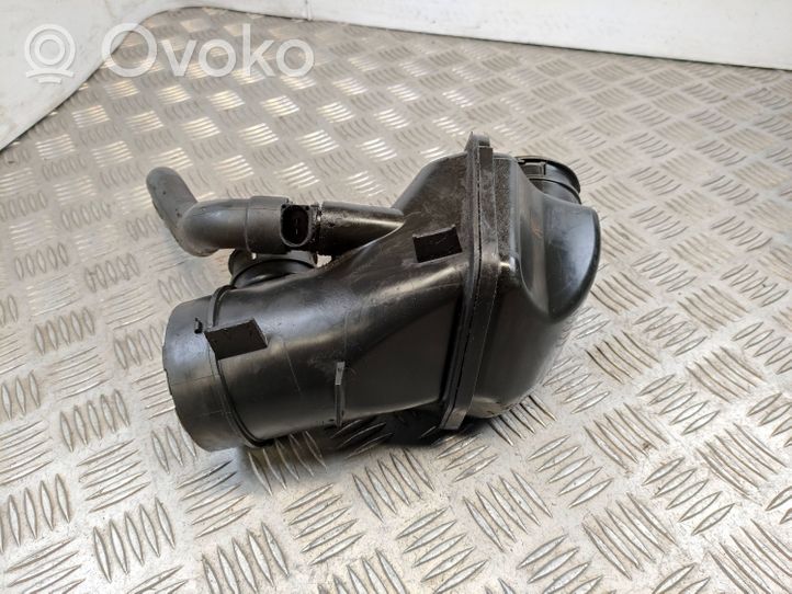 Mercedes-Benz B W246 W242 Oro paėmimo kanalo detalė (-ės) A6510900309