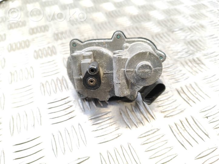 Volkswagen Golf VI Attuatore/motore della valvola del collettore di aspirazione 03L129086