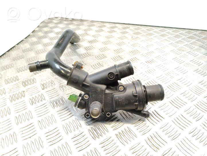 Ford Kuga I Boîtier de thermostat 9803648780