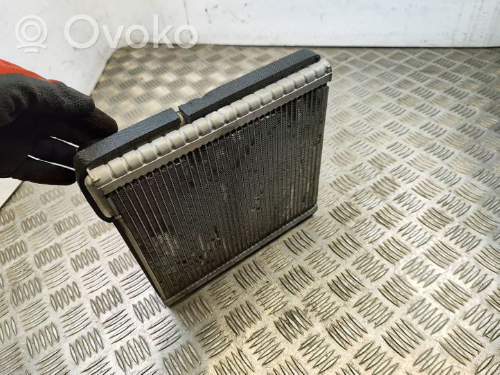 Volkswagen Golf VII Radiateur de chauffage 5Q0820679B