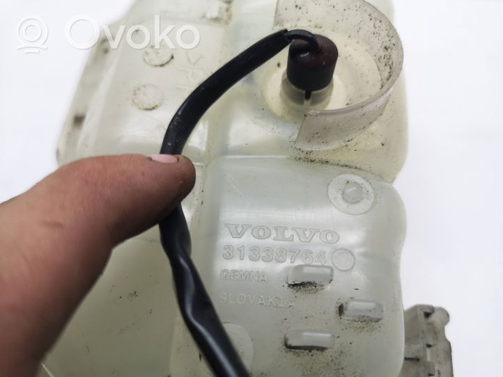 Volvo V40 Vase d'expansion / réservoir de liquide de refroidissement 31338764