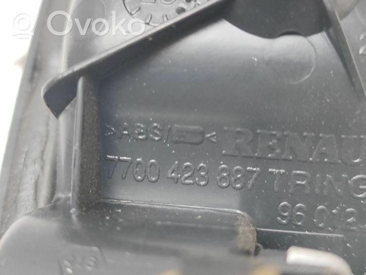 Renault Trafic III (X82) Priekinė atidarymo rankenėlė vidinė 7700423887