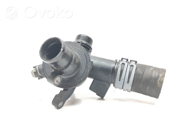 Mercedes-Benz R W251 Termostaatin kotelo A6512391305