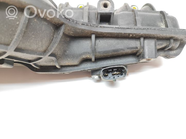 KIA Sportage Intake manifold 283812F600