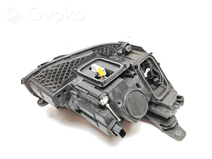 Mercedes-Benz E W213 Lampa przednia A2139067506