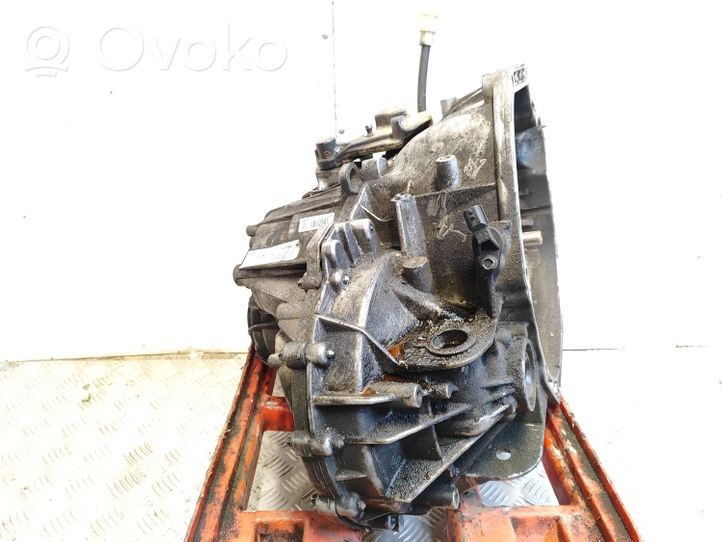 Renault Trafic III (X82) Manual 6 speed gearbox 320108718R