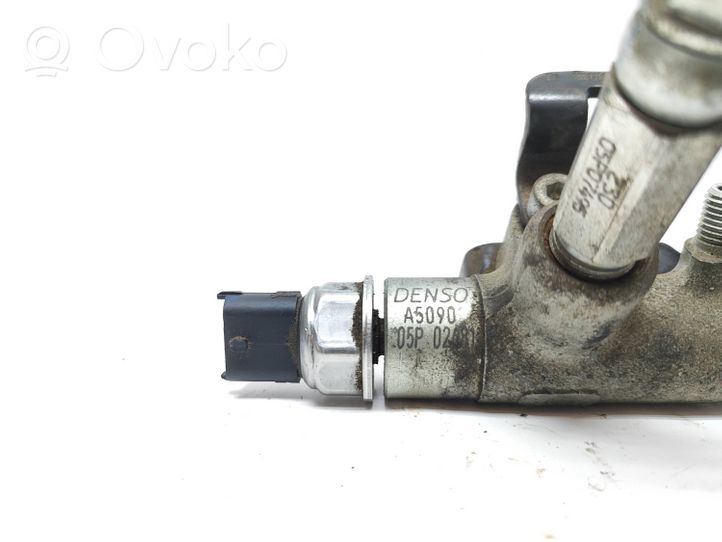 Opel Astra J Tuyau de conduite principale de carburant 55571393