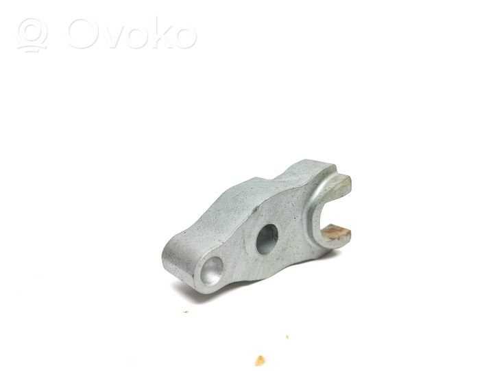 Audi A6 C7 Support de pince d'injecteur de carburant 059216K