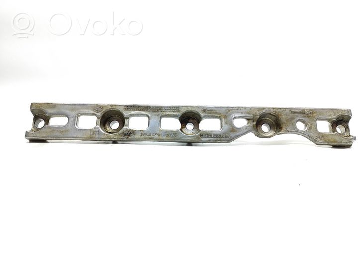 Nissan Qashqai Kita variklio skyriaus detalė 122822023R