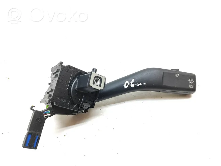 Volkswagen Golf VI Wiper control stalk ANP80H023B