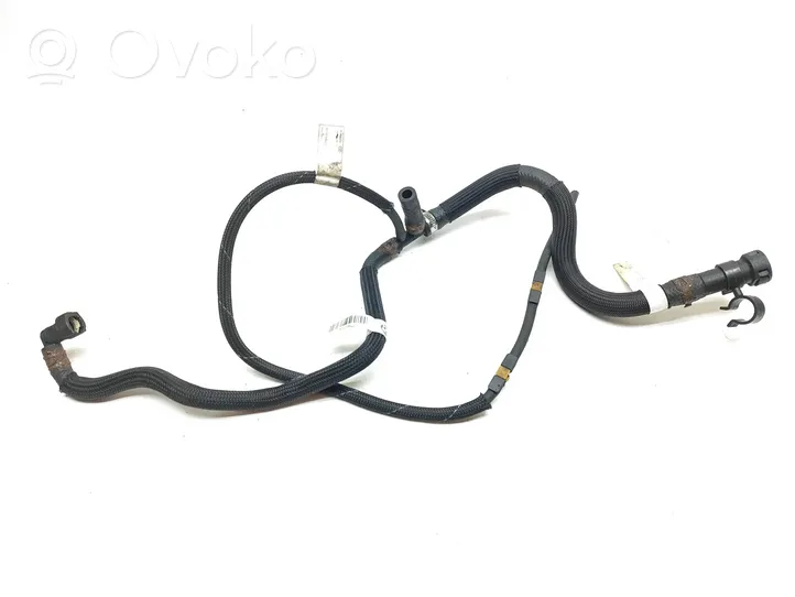 BMW 3 F30 F35 F31 Tubo carburante 8507680