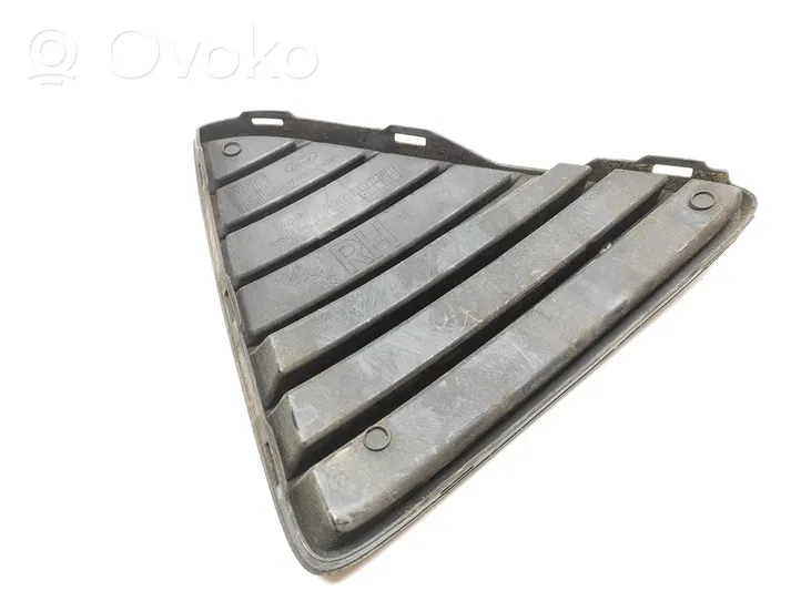 Ford Focus Grille inférieure de pare-chocs avant BM5117K946A