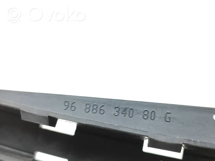 Citroen DS5 Binario del parabrezza della portiera anteriore 9688634080