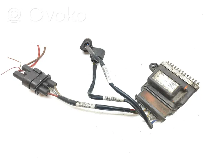 Audi A4 S4 B8 8K Relais de ventilateur de liquide de refroidissement 8K0959501C