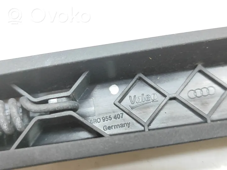 Volkswagen Touareg II Rear wiper blade arm 8R0955407