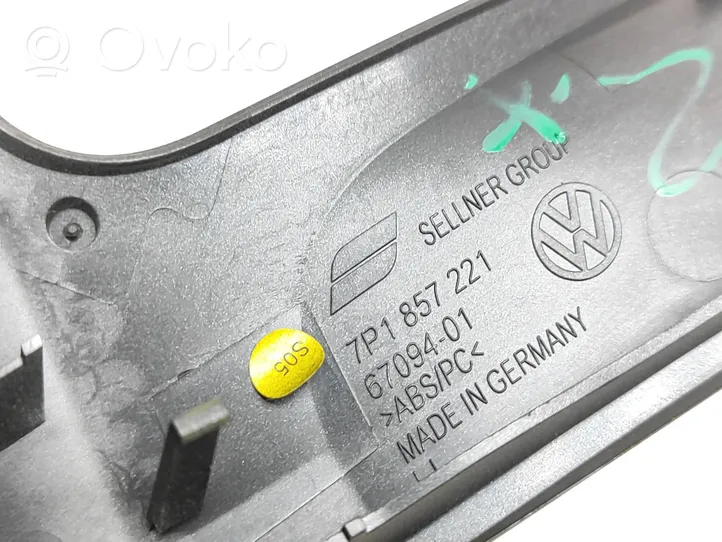 Volkswagen Touareg II Instrumentu paneļa dekoratīvā apdare 7P1857221