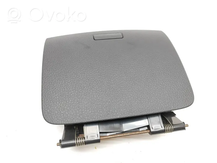 Volkswagen Touareg II Glove box 7P6857922