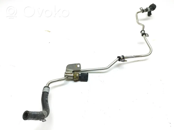 Volkswagen Touareg II Fuel line/pipe/hose B21414AA