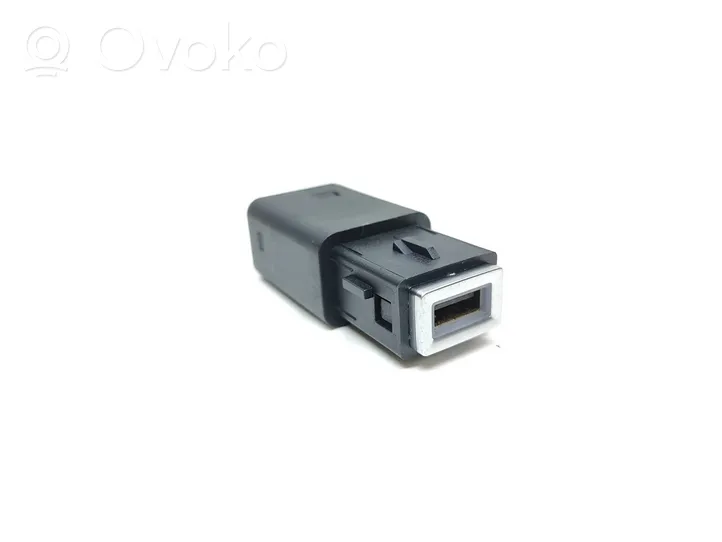 Peugeot 208 Connecteur/prise USB 98217039DX